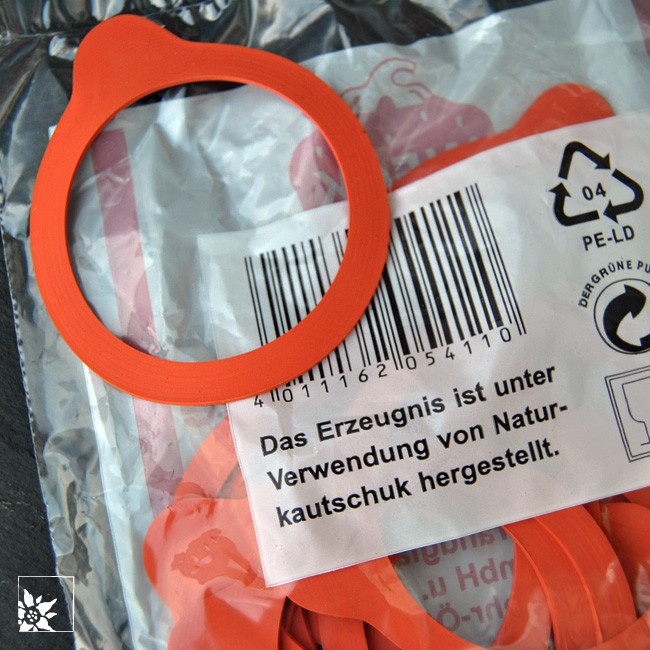 regale für pflanzen DIY Indoor-Kräutergarten mit Ikea Regal GNEDBY , Ein Indoor-Kräutergarten ist eine herrliche Möglichkeit, Frische und Lebendigkeit in euer Zuhause zu bringen.., Hier habe ich die von Ikea, sie Casa Padrino Luxus Esstisch